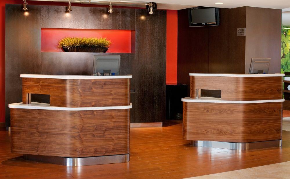 Courtyard Newark Liberty International Airport Hotel Ngoại thất bức ảnh