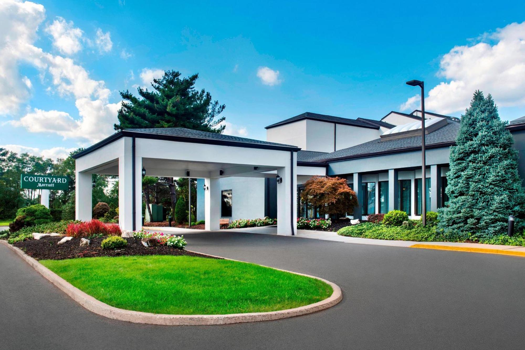 Courtyard Newark Liberty International Airport Hotel Ngoại thất bức ảnh