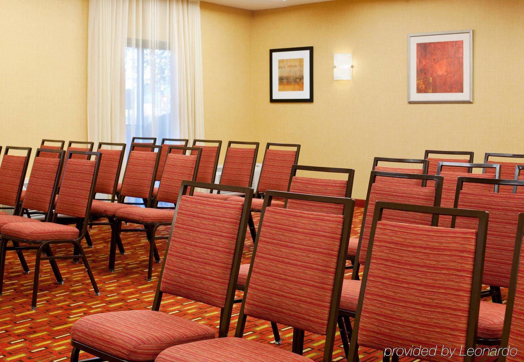 Courtyard Newark Liberty International Airport Hotel Ngoại thất bức ảnh